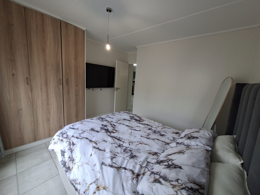 To Let 2 Bedroom Property for Rent in Admirals Park Western Cape